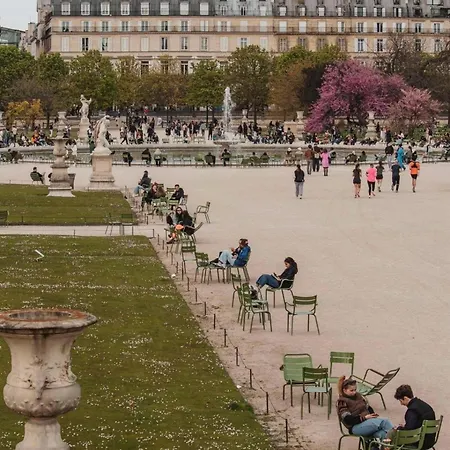 Expo Versailles Apartment Paris